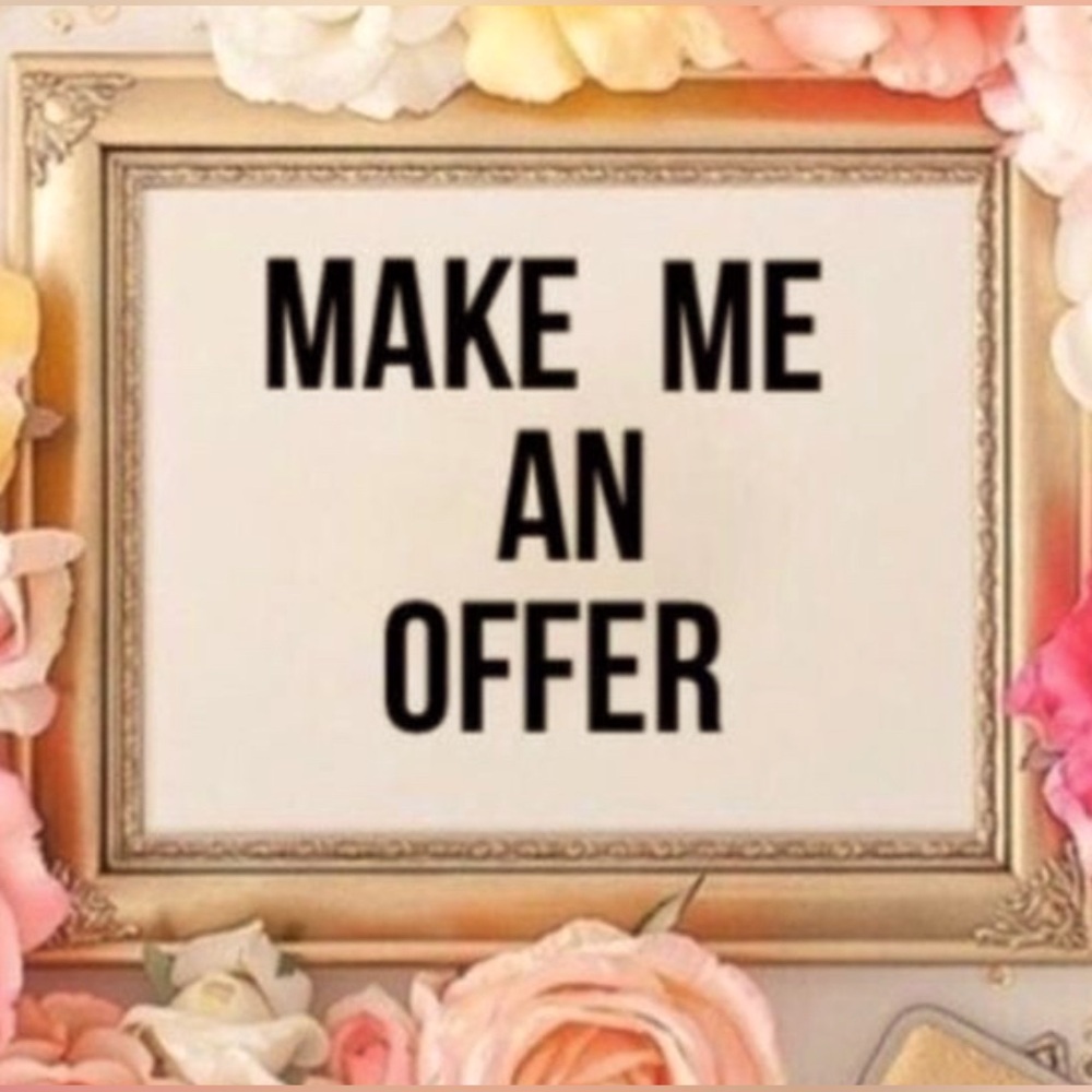 Make Me an Offer!! I’ll always consider reasonable offers! 😍🍒🥰💕😘👠❤️🍓🙌🏼